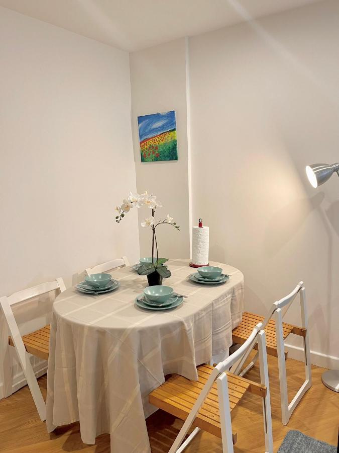 Appartement Modern Patio Flat Close To Sation & Canary Wharf