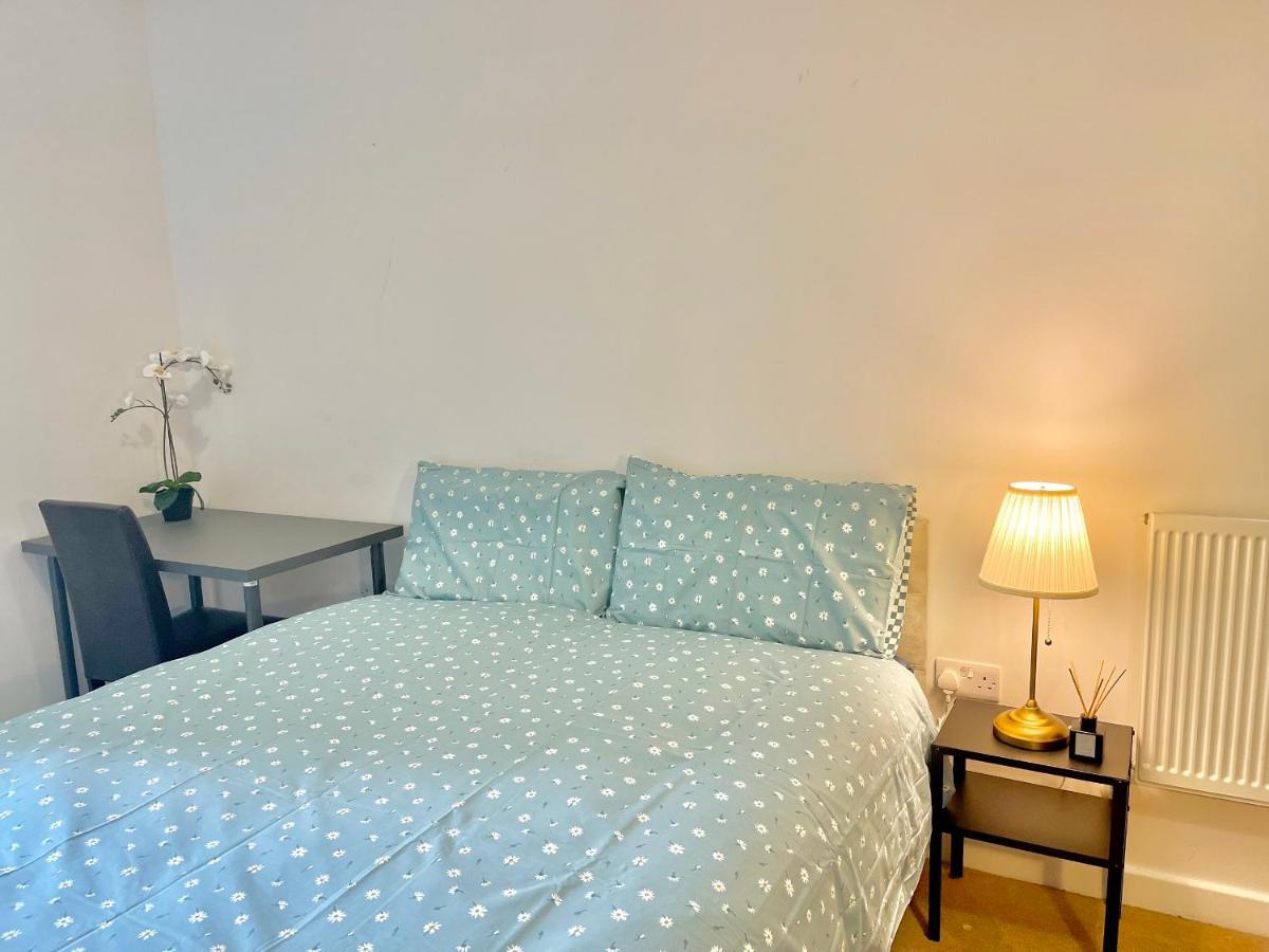 Appartement Modern Patio Flat Close To Sation & Canary Wharf