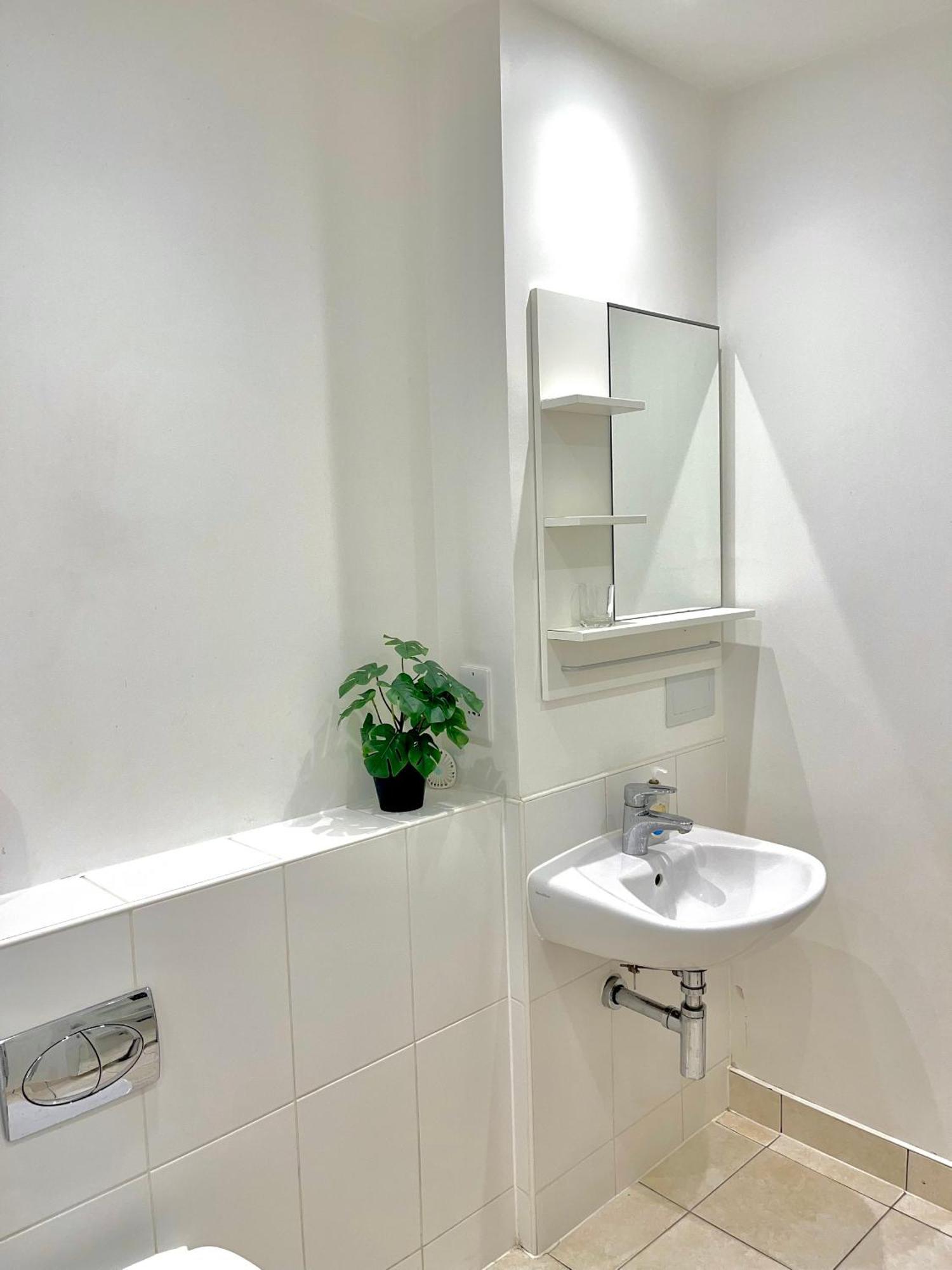 Modern Patio Flat Close To Sation & Canary Wharf Appartement Londres