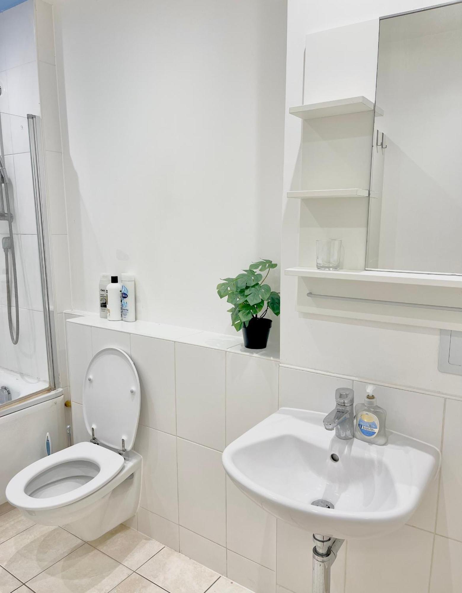 Appartement Modern Patio Flat Close To Sation & Canary Wharf *
